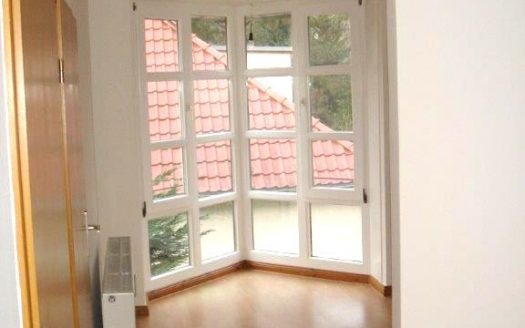 (4706) Hermsdorf/<br>Nähe Waldsee-<br>Wohnen-u.Arbeiten im Grünen