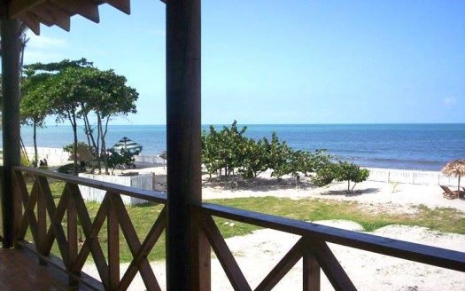 (4993) Honduras-La Ceiba/ Ferienanlage mit eigener Sandstrand im Karibischen Meer-<br>Hotel-Neubau möglich!