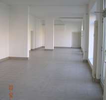 (6338) Alt-Hohenschönhausen/ Gewerberäume-Ladenlokal mit 20 m Schaufenster (vielseitig nutzbar)