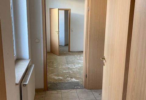 Pankow/ Wohn-und Gewerbeimmobilie (als Flüchtlings-/bzw.Obdachlosenheim nutzbar)