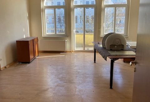Pankow/ Wohn-und Gewerbeimmobilie (als Flüchtlings-/bzw.Obdachlosenheim nutzbar)