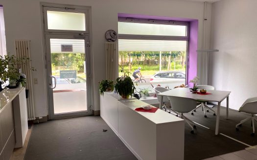 Alt-Hohenschönhausen/ Gewerberäume-Ladenlokal mit 20 m Schaufenster (vielseitig nutzbar)