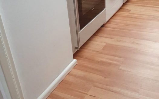 – LANKWITZ-GRÜNLAGE/ Bezugsfrei Eigentumswohnung mit Balkon (möbliert- Airbnb geeignet)-