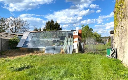 -Spreenhagen/ Einfamilienhaus mit Keller u.Garage + sep.Bauland (Eigentümerwohnrecht erwünscht)-