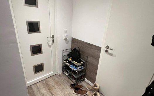 Heiligensee/ Wohnen im Grünen – Bezugsfreie Doppelhaushälfte mit Keller, Garage u.Pool (neu saniert)