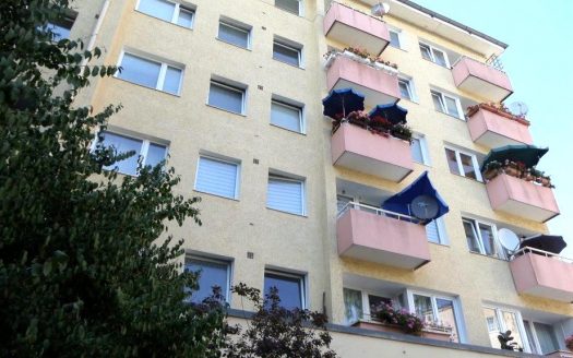 Wedding-Kiezlage/ 2 Wohn- und Geschäftshäuser im Paket mit Erweiterungspotenzial