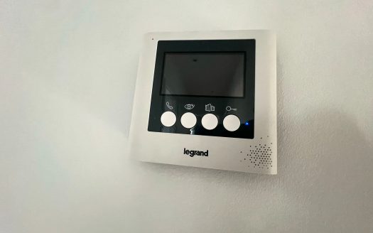 Heiligensee/ Wohnen im Grünen – Bezugsfreie Doppelhaushälfte mit Keller, Garage u.Pool (neu saniert)