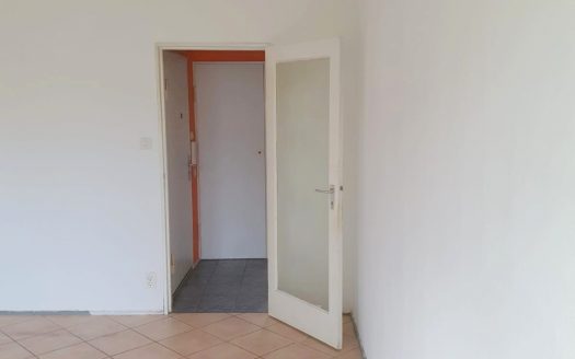 LANKWITZ-GRÜNLAGE/ Bezugsfrei Eigentumswohnung mit Balkon (für Anleger oder Selbstnutzer)