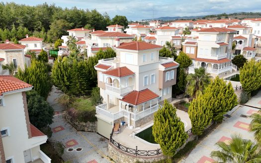 Alanya-Incekum/  Traumvilla mit Garten & Meerblick