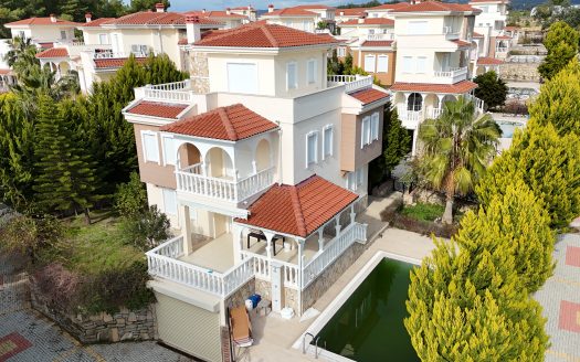 Alanya-Incekum/  Traumvilla mit Garten & Meerblick
