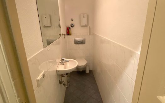 Nähe Boxhagener Platz/ mod. Büro/Praxisräume mit sep.Zimmer
