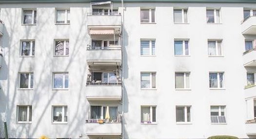 Spreenähe/ Neubauwohnung mit Balkon, Wannenbad, sep.Zimmer etc.