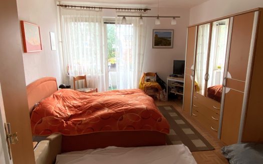 Spreenähe/ Neubauwohnung mit Balkon, Wannenbad, sep.Zimmer etc.
