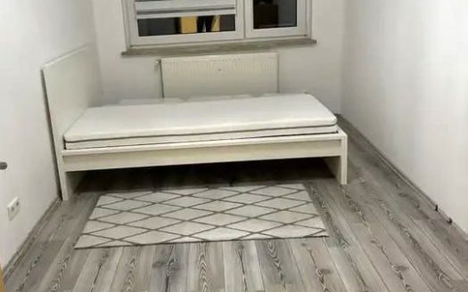 Nähe Britzer Damm/Teltowkanal- sanierte Neubauwohnung mit Balkon, EBK u.Wannenbad
