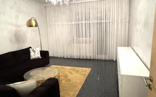 Nähe Britzer Damm/Teltowkanal- sanierte Neubauwohnung mit Balkon, EBK u.Wannenbad