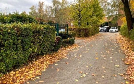 Hoppegarten/ Nähe Rennbahn- Wohnen in Stadtvilla mit Terrasse, Marmorbad, G-WC und Stellplatz