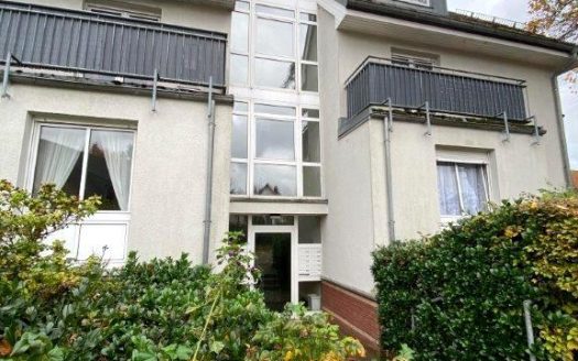 Hoppegarten/ Nähe Rennbahn- Wohnen in Stadtvilla mit Terrasse, Marmorbad, G-WC und Stellplatz