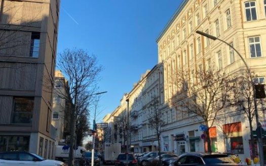 Tiergarten-Moabit/ Wohn-und Geschäftshaus mit Lift mit Kfz-Stellpl. (DG-Ausbaupotenzial)