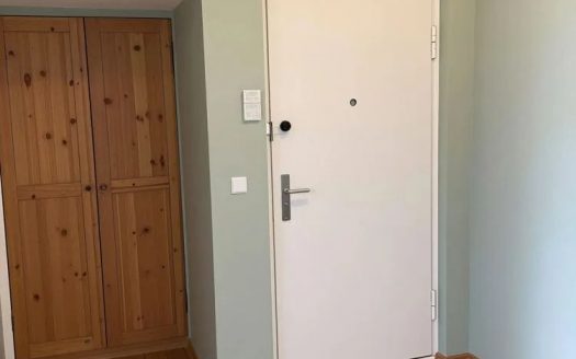 Wohnen im Malerviertel/Altbauwohnung mit Balkon, EBK, Wannenbad + DG-Ausbaupotenzial