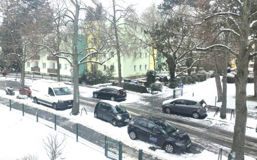 LANKWITZ-GRÜNLAGE/ Bezugsfreie Eigentumswohnung mit Balkon (ab sofort)