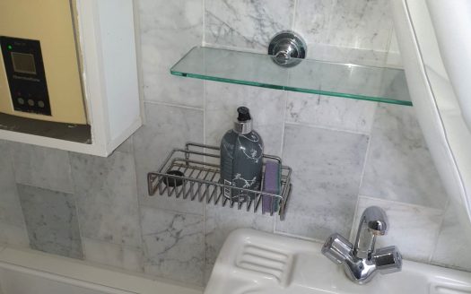 LANKWITZ-GRÜNLAGE/ Bezugsfreie Eigentumswohnung mit Balkon (ab sofort)