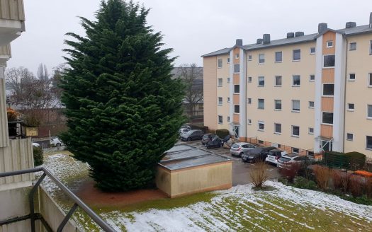 -Nähe FU-Gemeindepark/ Bezugsfreie Wohnung mit Balkon, Wannenbad, Stellplatz (WG-Tauglich)-