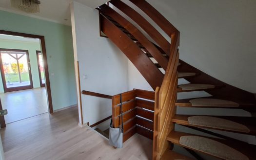 Nähe Köpenicker Str./ Freistehendes Einfamilienhaus mit Vollkeller und Garage