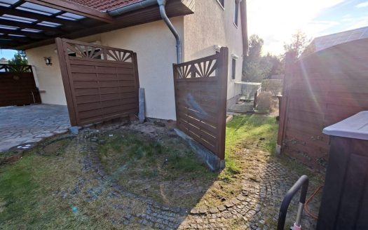 Nähe Köpenicker Str./ Freistehendes Einfamilienhaus mit Vollkeller und Garage