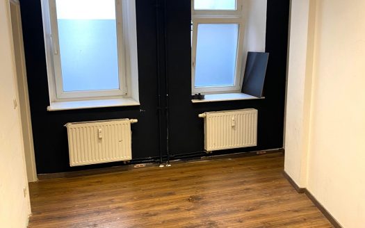 Nähe Yorckstr./ Gewerbeladen im EG (geeignet für Friseur/Kosmetik/Büro/Praxis etc.)