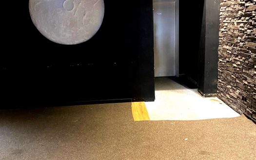 Nähe Yorckstr./ Gewerbeladen im EG (geeignet für Friseur/Kosmetik/Büro/Praxis etc.)