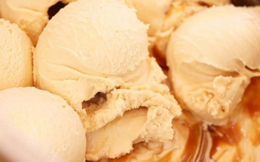 Mitte-Eiscafé & Waffelladen nahe Hackescher Markt inkl.Inventar abzugeben