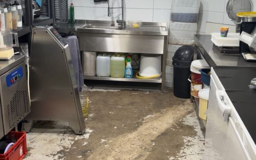 U-Bahn Nähe/Wilmersdorfer Str./ Gastro im EG inkl. Ausstattung (Döner/Schwarma)