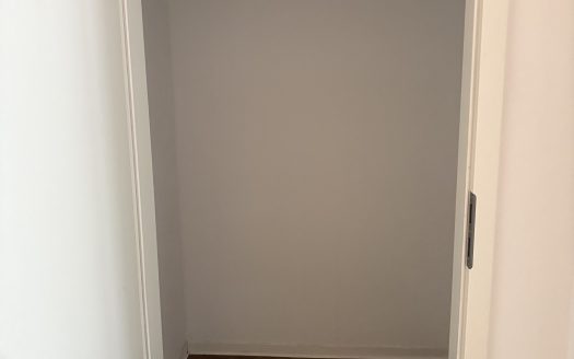 Attraktiver Gewerbeladen im Florakiez (geeignet für Friseur, Kosmetik, Einzelhandel, Büro, etc.)
