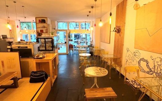 Café-Restaurant mit Vollküche zu attraktiven Konditionen abzugeben