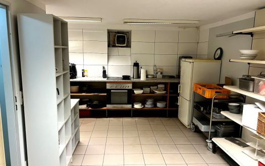 Gewerbefläche im EG in gefragter Kiezlage (geeignet für Gastro/Café/Büro/Praxis/Bar etc.)