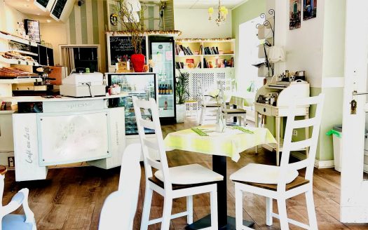 Gewerbefläche im EG in gefragter Kiezlage (geeignet für Gastro/Café/Büro/Praxis/Bar etc.)
