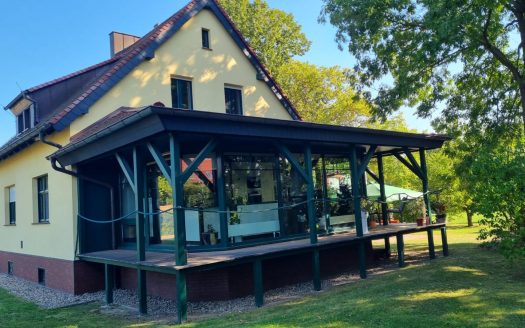 Traumlage im Grünen am Baggersee/ Einfamilienhaus mit Vollkeller im Bestzustand